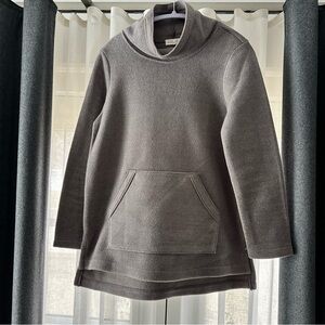 Taupe Gray Fleece Pullover by Escape XS